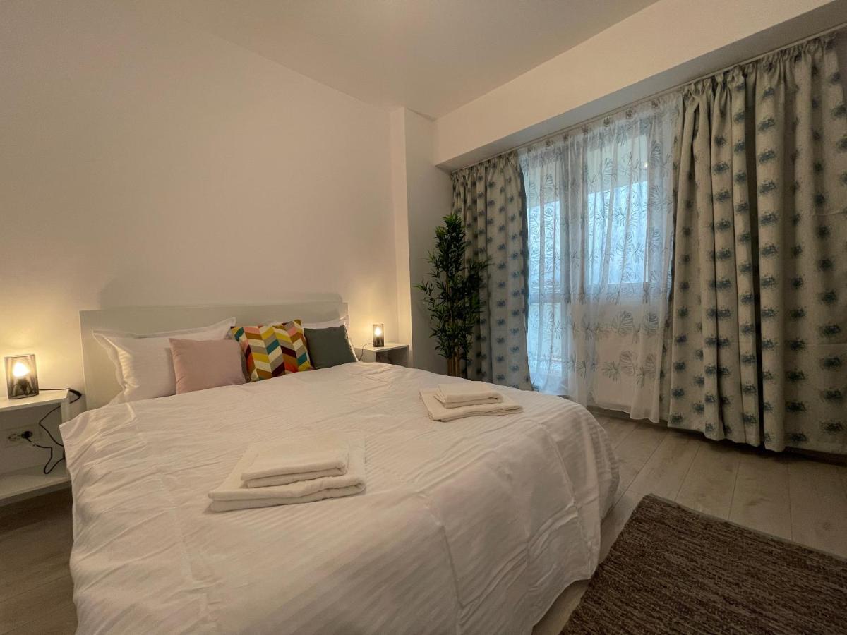 Luxury Apartment Iasi Buitenkant foto